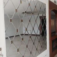 آیینه هنرمند|آینه|پرند, فاز ۰|دیوار