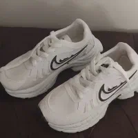 کتونی|کیف، کفش، کمربند|رودهن, |دیوار