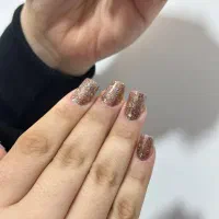 مدل کاشت و ترمیم ناخن|خدمات آرایشگری و زیبایی|رشت, لاکانی|دیوار