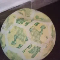 یک عدد توپ بسیار عالی