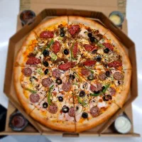 دعوت به کار نیروی فست فود ساده و ماهر