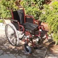 ویلچر معمولی تاشو  تمیز و سالم قیمت مناسب|آرایشی، بهداشتی، درمانی|شهریار, اسد‌آباد|دیوار