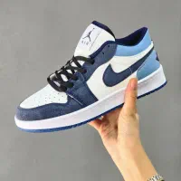 فروشگاه کتونی برند شاپ فردوس خیابان انقلاب ۷|کیف، کفش، کمربند|فردوس (خراسان), |دیوار