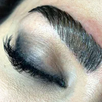 لیفت و لمینت مژه و ابرو با مواد اصل ایتالیایی|خدمات آرایشگری و زیبایی|اصفهان, باغ گلها|دیوار