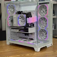 سیستم گیمینگ تمام سفید