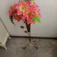 دو عدد گل و گلدان|گل مصنوعی|کرج, شهرک جهان آرا|دیوار