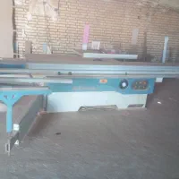 تعدادی دستگاه نجاری