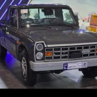 نیسان تکسور خاکستری