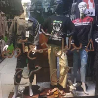 دو عدد مانکن زنانه