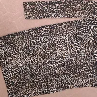 تعدادی لباس مجلسی|لباس|خرمدره, |دیوار