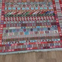 گلیم خوشرنگ در حد نو خاص برای خونههای با سلیقه