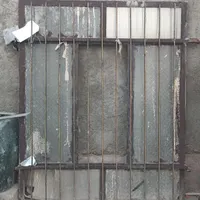 درب حیاط ماشین رو.. پنجره بزرگ درب چوبی خانه|مصالح و تجهیزات ساختمان|زاهدان, |دیوار