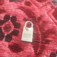 فلش ۶۴ سالم در حد نو