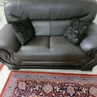 مبل ۶نفره چرم به همراه میز ناهارخوری چرم درحدنو