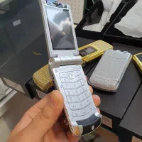 لاکچری خاص کمیاب VERTU flip|موبایل|تهران, گلستان (شهرک راه آهن)|دیوار