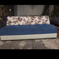 مبل پنج نفره با میز عسلی