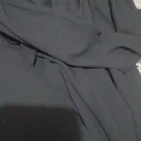 پارچه مشکی حریربدن نمانیست و پارچه شیری