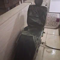 صندلی ارایشگاه کاملا سالم در حد نو