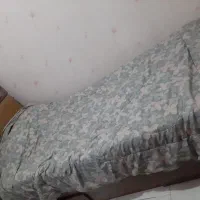 تخت یک نفره در حد نو