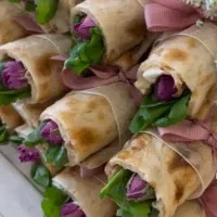 تهیه انواع فینگرفود ونون وپنیر سفره عقد|خدمات پذیرایی، مراسم|تهران, صادقیه|دیوار