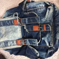 تعدادی کیف و کوله|کیف، کفش، کمربند|شاهین‌شهر, خبرنگار|دیوار