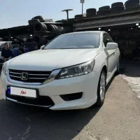 هوندا آکورد ۲۰۱۳  سالم و آماده استفاده
