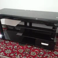 میز تلویزیون شیشه ای