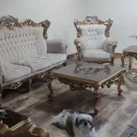 مبلمان سلطنتی همراه با میز ناهار خوری