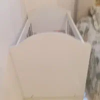 تخت نوزاد گهواره شو سالم ودر حد نو|تخت و صندلی بچه|تبریز, |دیوار