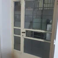 درب آهنی تمیز