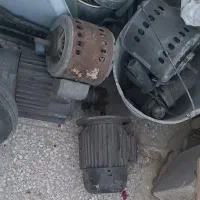 تعدادی دینام وکپسول آتش نشانی وپیچ دستی باقیمت خوب|ماشین‌آلات صنعتی|اصفهان, آفاران|دیوار
