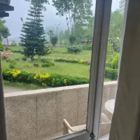 استخدام همکار خانم با ظاهر آراسته و رفتار حرفه‌ای