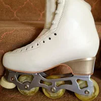 کفش اسکیت نمایشی ایتالیایی ایده‌آ ۳ ستاره|دوچرخه، اسکیت، اسکوتر|شاهین‌شهر, پاسداران|دیوار