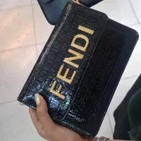 کیف زیبای فندی