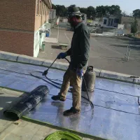 نصب‌ایزوگام‌وقیرگونی‌حتا‌یک‌متر