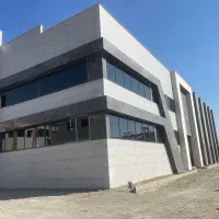 پنجره دوجداره pvcپنجره آلمینیوم پارتیشن و هندریل