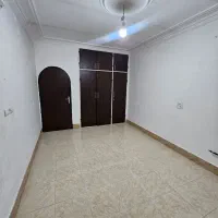 منزل مسکونی دو طبقه و یک سوئیت مجزا در طبقه ی سوم