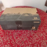 کتانی اوریجینال سالامون سایز ۴۱