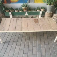 نیمکت فلزی با کفی چوبی