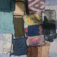 ۱۲ عدد شال خنک سبک در رنگ و طرح متنوع یکجا
