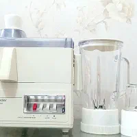 آبمیوه گیری سه کاره ناسیونال اصل ژاپن|آبمیوه‌گیر و آب‌مرکبات‌گیر|تهران, شهرک ولیعصر شمالی|دیوار