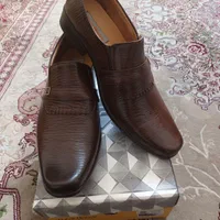 کفش مردانه|کیف، کفش، کمربند|قم, گذر قلعه|دیوار