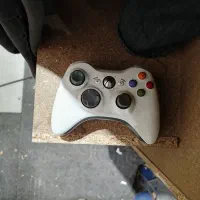 دسته C619 نو + دسته Xbox 360 معیوب