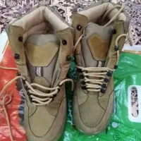 نیم بوت مردانه