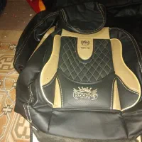 یک دس روکش صندلی پژو یا سمند در حد نو وتمیز