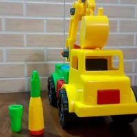 جرثقیل سازوباز Nikoo toys کاملا نو|اسباب‌بازی بچه|اراک, |دیوار