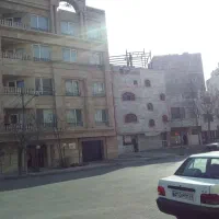 مغازه ۲۰متری در اخر فلاحی۴ روبروساختمان پزشکان