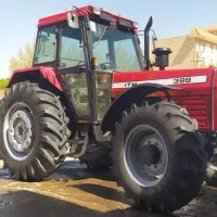 شخم با تراکتور انجام میشود