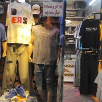 فروشنده بوتیک مردانه