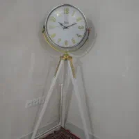 ساعت سه پایه